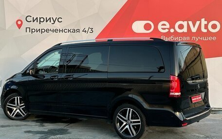 Mercedes-Benz V-Класс, 2018 год, 4 190 000 рублей, 4 фотография