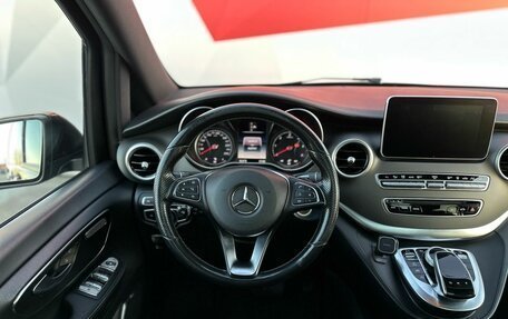 Mercedes-Benz V-Класс, 2018 год, 4 190 000 рублей, 9 фотография