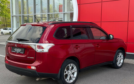 Mitsubishi Outlander III рестайлинг 3, 2013 год, 1 345 000 рублей, 5 фотография