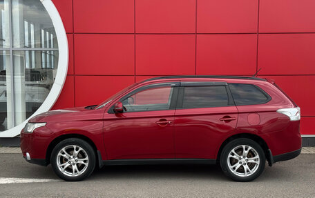 Mitsubishi Outlander III рестайлинг 3, 2013 год, 1 345 000 рублей, 8 фотография