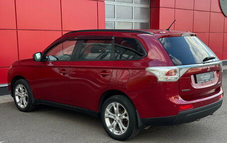 Mitsubishi Outlander III рестайлинг 3, 2013 год, 1 345 000 рублей, 7 фотография