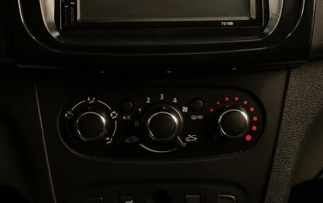 Renault Sandero II рестайлинг, 2017 год, 1 279 000 рублей, 16 фотография