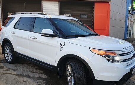 Ford Explorer VI, 2013 год, 1 800 000 рублей, 3 фотография