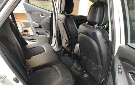 Hyundai ix35 I рестайлинг, 2012 год, 1 100 000 рублей, 8 фотография