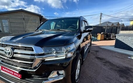 Toyota Land Cruiser 200, 2013 год, 3 950 000 рублей, 2 фотография