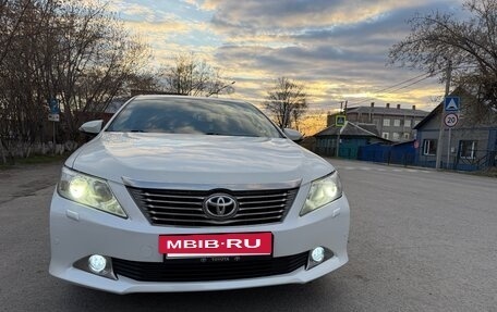 Toyota Camry, 2014 год, 1 785 000 рублей, 4 фотография