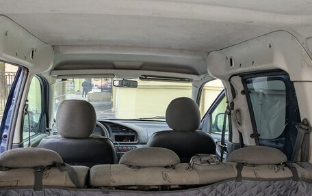 Peugeot Partner II рестайлинг 2, 2001 год, 235 000 рублей, 21 фотография