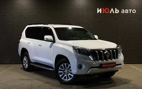 Toyota Land Cruiser Prado 150 рестайлинг 2, 2015 год, 3 700 000 рублей, 3 фотография