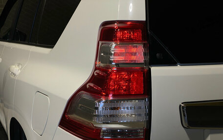 Toyota Land Cruiser Prado 150 рестайлинг 2, 2015 год, 3 700 000 рублей, 7 фотография