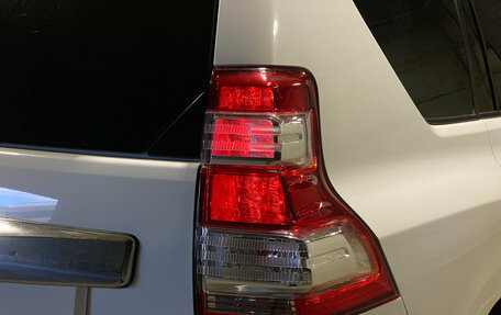 Toyota Land Cruiser Prado 150 рестайлинг 2, 2015 год, 3 700 000 рублей, 8 фотография