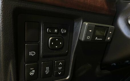 Toyota Land Cruiser Prado 150 рестайлинг 2, 2015 год, 3 700 000 рублей, 16 фотография