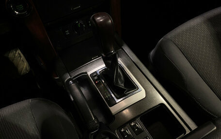 Toyota Land Cruiser Prado 150 рестайлинг 2, 2015 год, 3 700 000 рублей, 14 фотография