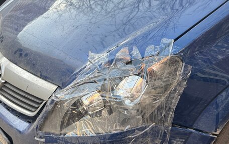 Opel Zafira B, 2007 год, 400 000 рублей, 2 фотография