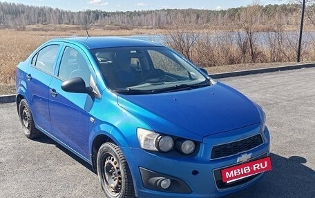 Chevrolet Aveo III, 2013 год, 570 000 рублей, 4 фотография