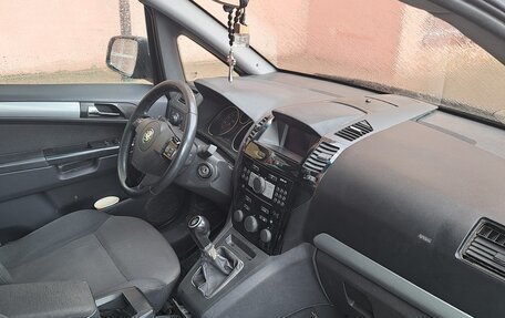 Opel Zafira B, 2011 год, 380 000 рублей, 4 фотография