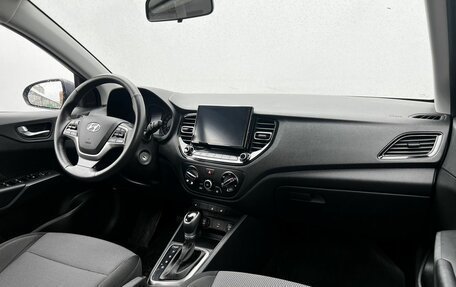 Hyundai Solaris II рестайлинг, 2021 год, 1 650 000 рублей, 14 фотография