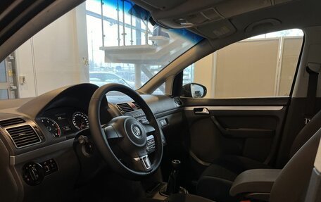 Volkswagen Touran III, 2012 год, 816 000 рублей, 22 фотография