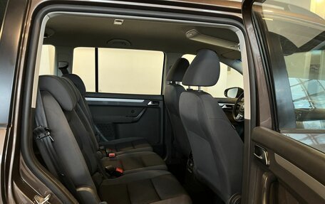 Volkswagen Touran III, 2012 год, 816 000 рублей, 25 фотография