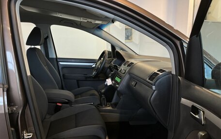 Volkswagen Touran III, 2012 год, 816 000 рублей, 28 фотография