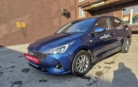 Hyundai Solaris II рестайлинг, 2022 год, 1 700 000 рублей, 2 фотография