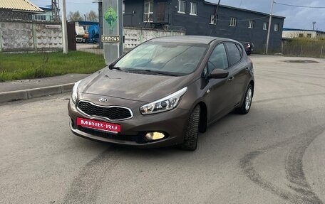 KIA cee'd III, 2013 год, 1 099 000 рублей, 2 фотография