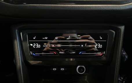 Volkswagen Tiguan II, 2022 год, 2 540 000 рублей, 15 фотография