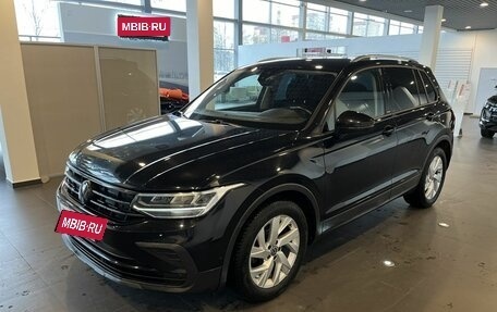 Volkswagen Tiguan II, 2022 год, 2 540 000 рублей, 7 фотография