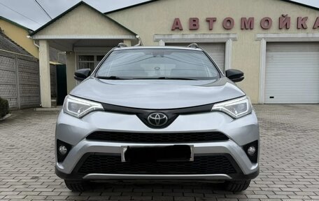 Toyota RAV4, 2017 год, 2 300 000 рублей, 1 фотография
