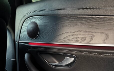 Mercedes-Benz E-Класс, 2020 год, 3 800 000 рублей, 12 фотография