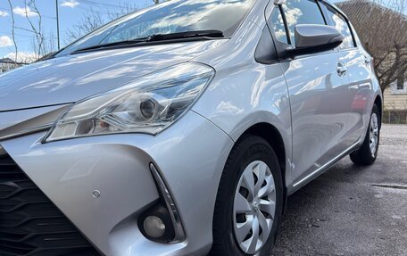 Toyota Vitz, 2019 год, 1 050 000 рублей, 2 фотография