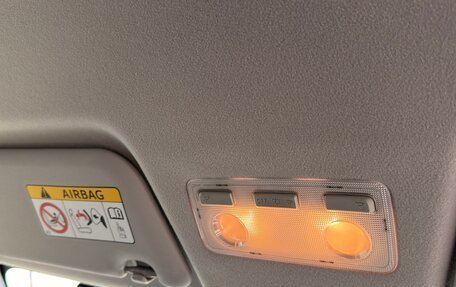 Toyota Vitz, 2019 год, 1 050 000 рублей, 21 фотография