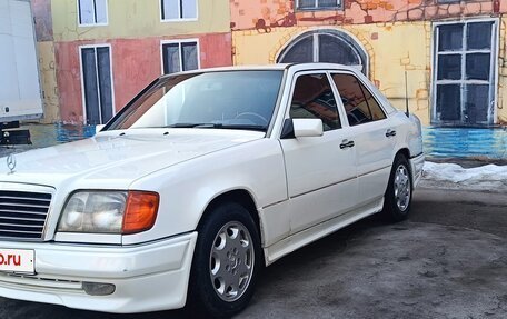 Mercedes-Benz E-Класс, 1993 год, 650 000 рублей, 5 фотография