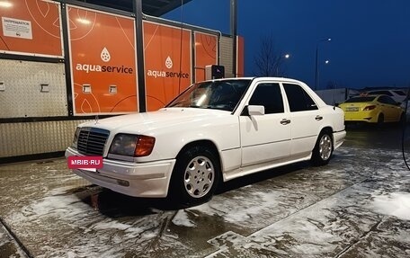 Mercedes-Benz E-Класс, 1993 год, 650 000 рублей, 15 фотография