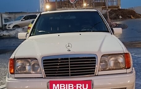 Mercedes-Benz E-Класс, 1993 год, 650 000 рублей, 18 фотография