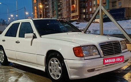 Mercedes-Benz E-Класс, 1993 год, 650 000 рублей, 19 фотография