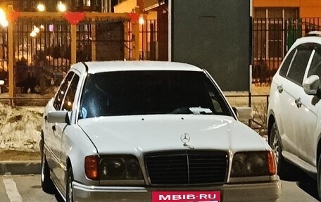 Mercedes-Benz E-Класс, 1993 год, 650 000 рублей, 11 фотография