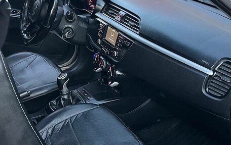 KIA Rio IV, 2017 год, 720 000 рублей, 6 фотография