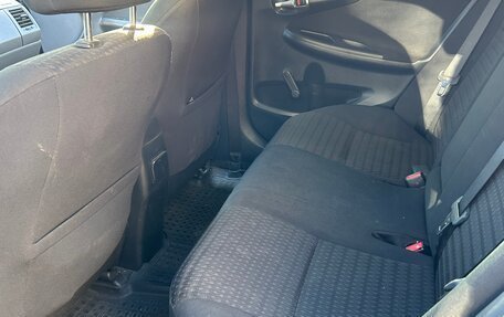 Toyota Corolla, 2010 год, 700 000 рублей, 13 фотография