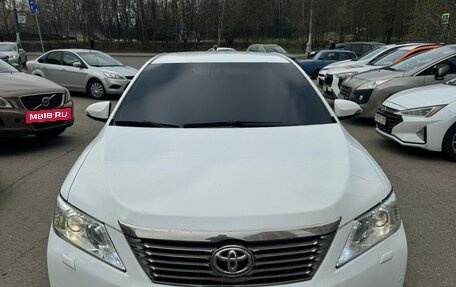 Toyota Camry, 2014 год, 1 850 000 рублей, 4 фотография