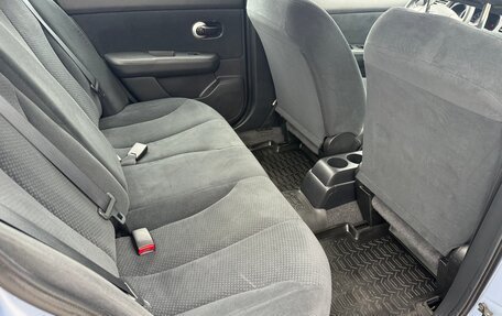 Nissan Tiida, 2011 год, 949 000 рублей, 24 фотография