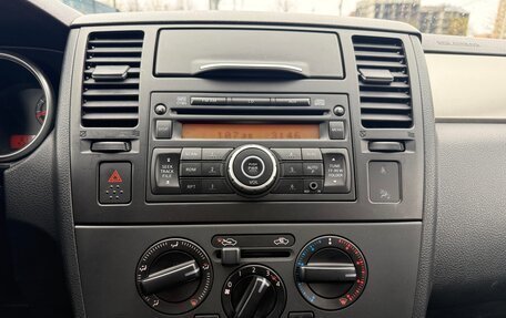 Nissan Tiida, 2011 год, 949 000 рублей, 31 фотография