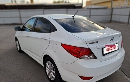 Hyundai Solaris II рестайлинг, 2011 год, 985 000 рублей, 7 фотография