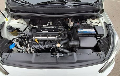 Hyundai Solaris II рестайлинг, 2011 год, 985 000 рублей, 25 фотография