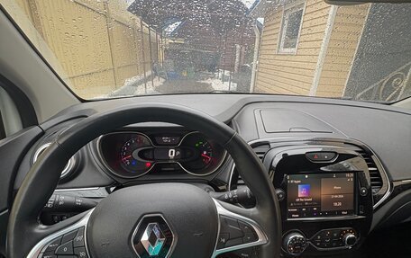 Renault Kaptur I рестайлинг, 2020 год, 1 750 000 рублей, 8 фотография