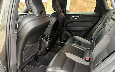 Volvo XC60 II, 2019 год, 3 850 000 рублей, 8 фотография