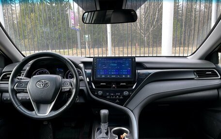 Toyota Camry, 2022 год, 3 259 000 рублей, 10 фотография