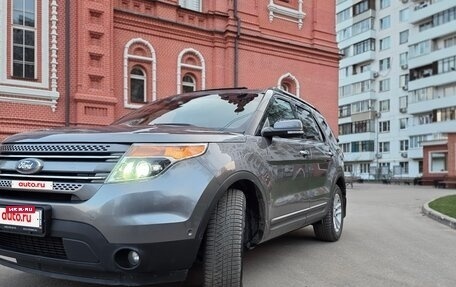 Ford Explorer VI, 2012 год, 1 550 000 рублей, 4 фотография