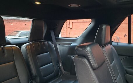Ford Explorer VI, 2012 год, 1 550 000 рублей, 11 фотография