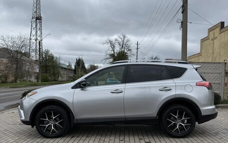 Toyota RAV4, 2017 год, 2 300 000 рублей, 4 фотография