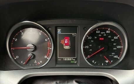 Toyota RAV4, 2017 год, 2 300 000 рублей, 7 фотография